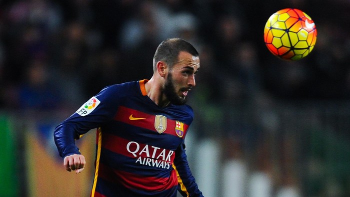 Aleix Vidal BARCELONA, SPAIN - JANUARY 17: Aleix Vidal of FC Barcelona runs with the ball during the La Liga match between FC Barcelona and Athletic Club de Bilbao at Camp Nou on January 17, 2016 in Barcelona, Spain. (Photo by David Ramos/Getty Images)
