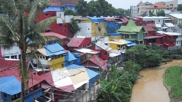 Liburan yang Beda  di Yogya, Main ke Kampung Code