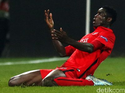 Midtjylland Tundukkan MU 2-1