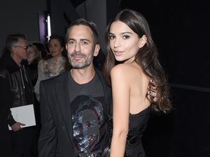 Marc Jacobs Soal Pria Pakai Baju Wanita: Pakaian Tidak Ada Gender