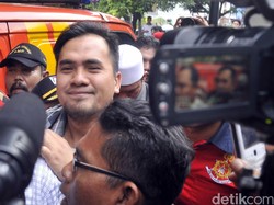 Jenguk Saipul Jamil, Ibunda Bawa Donat dan Jengkol