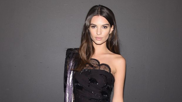 NEW YORK, NY - FEBRUARY 18:  Emily Ratajkowski attends the Marc Jacobs Fall 2016 fashion show during New York Fashion Week at Park Avenue Armory on February 18, 2016 in New York City.  (Photo by Jamie McCarthy/Getty Images for Marc Jacobs)