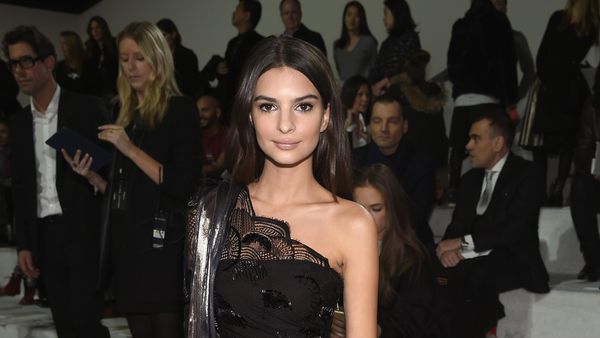 Emily Ratajkowski, Sexy in Black!