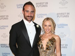 Kylie Minogue Resmi Tunangan dengan Pria 19 Tahun Lebih Muda