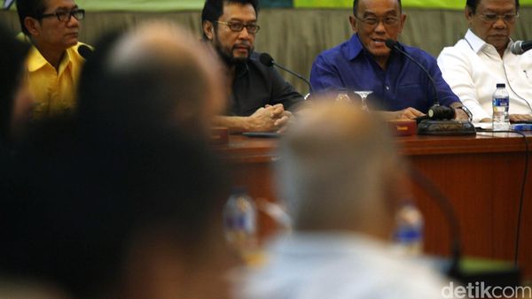 Ical Kumpulkan Barisan Muda dan Ormas Golkar