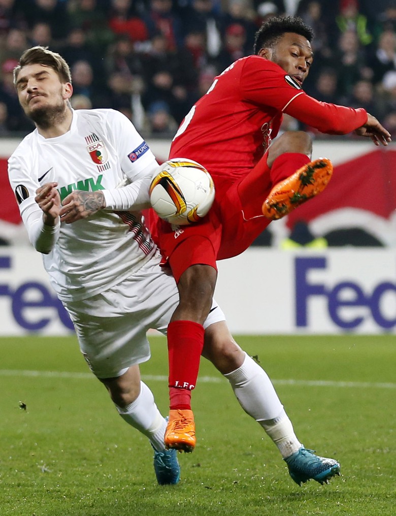 Augsburg Vs Liverpool Berakhir Kacamata