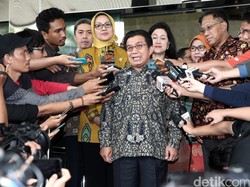 Saham Perbankan Anjlok Gara-gara Isu Margin Bank, Ini Komentar OJK