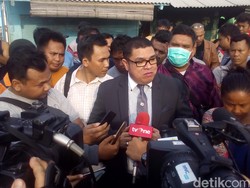 Kafe Daeng Aziz Dirazia, Razman Merapat ke Kalijodo