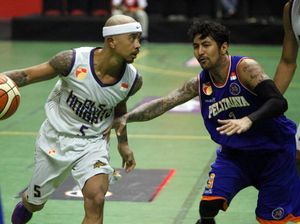 Bangkit di Dua Kuarter Terakhir, CLS Taklukkan Pelita Jaya