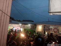 Go-Jek dan Opang Ribut di Bogor, Ada yang Dipukul Pakai Balok Kayu