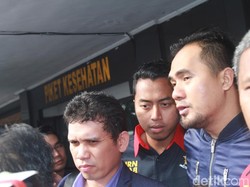 Bawa Puding dan Semur Jengkol, Inul Jenguk Saipul Jamil