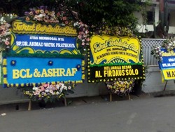 Pendiri ICMI Ahmad Watik Dikebumikan di TPU Tanah Kusir