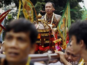 Meriahnya Perayaan Cap Go Meh di Glodok