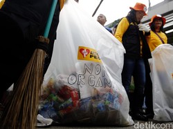 15 Contoh Nilai Moral dalam Kehidupan Sehari-hari