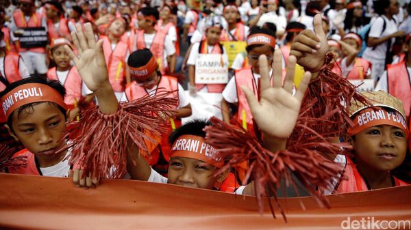 Puncak Hari Peduli Sampah Nasional 2016