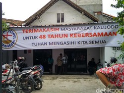 Ahok Apresiasi Jemaat GBI di Kalijodo yang Bersedia Bongkar Gereja Sendiri