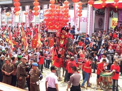 Melihat Kemeriahan Perayaan Cap Go Meh dan Karnaval Tatung di Singkawang