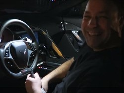 Ultah ke-50, Ayah Ini Dihadiahi Corvette Z06