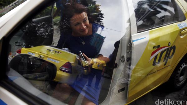 Express Terjun ke Angkutan Umum Digital