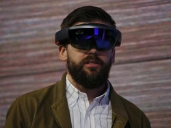 Nasib HoloLens Masih Buram
