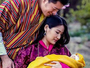 Potret Harmonis Keluarga Kerajaan Bhutan yang Rajanya Enggan Poligami Potret Harmonis Keluarga Kerajaan Bhutan yang Rajanya Enggan Poligami