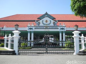 Keraton Yogya Gandeng Milenial Rayakan Kenaikan Takhta Sultan Keraton Yogya Gandeng Milenial Rayakan Kenaikan Takhta Sultan
