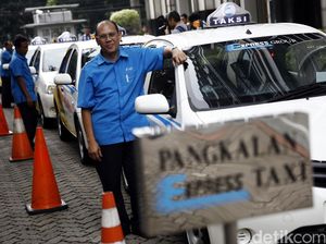 Taksi Express Gandeng Uber