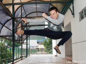 Ciaaat! Tendangan Baim Wong