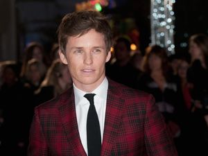 Sosok Stephen Hawking di Mata Eddie Redmayne Sosok Stephen Hawking di Mata Eddie Redmayne