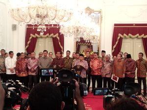 Sop Buntut dan Gulai Kepala Ikan di Meja Pertemuan Jokowi-DPR