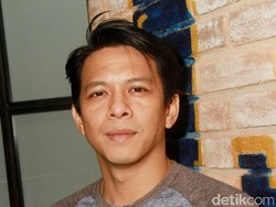 Ariel NOAH Ajak Saudara Sebangsa Kompak Hadapi Corona dan Hoax Busternya