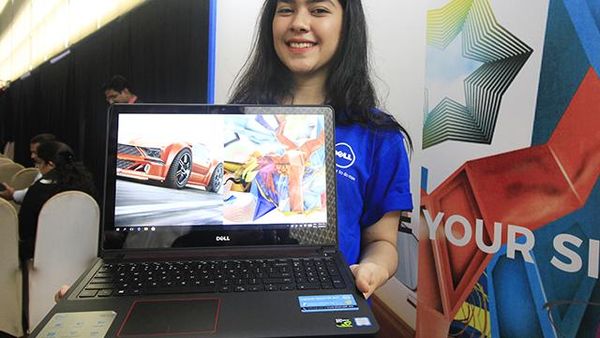 Insipiron 15: Ngegame Oke, Kerja Tetap Lancar