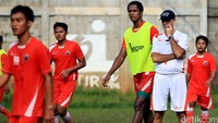 Latihan ini sebagai persiapan untuk menghadapi Piala Bhayangkara dan Indonesia Super Comptetition (ISC) 2016.