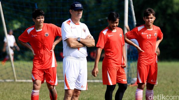 Paulo Camargo Pimpin Latihan Persija