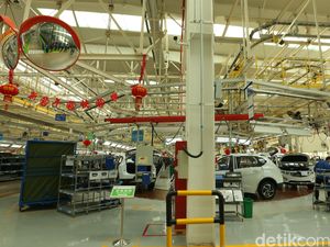 Di Negara Asalnya, Wuling Confero Harus Rela Disalip Mobil Ini