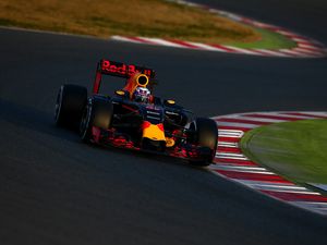 Red Bull Yakin Bisa Bersaing dengan Ferrari