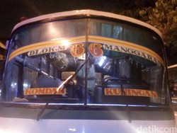Kopaja Tabrak Go-jek di Manggarai, Sopir dan Kenek Langsung Kabur