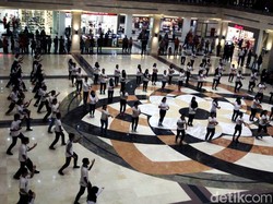 Ratusan Pesilat Serbu Plaza Ambarrukmo Yogyakarta