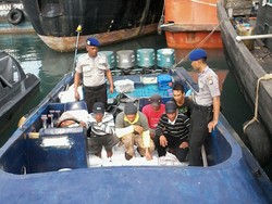 Penampakan Speed Boat yang Tepergok Bawa 12 Ton Biji Timah ke Singapura