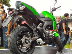 Jarang Ada di Jalanan, Motor Mini Kawasaki Z125 Harus Inden Dulu
