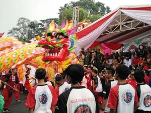 Penampakan Naga Sepanjang 50 Meter di Cap Go Meh Bogor