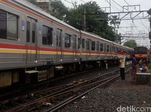 Kereta Anjlok di Cisauk Dievakuasi, Perjalanan KRL Kembali Normal
