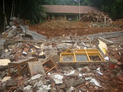 3 Ruang Kelas SMP di Banyumas Rusak Tertimpa Longsoran Talud