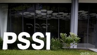 Tidak terlihat aktivitas di kantor yang menangungi sepakbola tanah air tersebut.