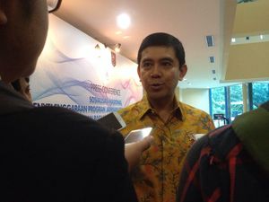 MenPANRB Sempat Menduga Guru Honorer yang Meneror Dirinya Teroris MenPANRB Sempat Menduga Guru Honorer yang Meneror Dirinya Teroris
