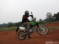 Tak Ada Lagi Ninja 2 Tak, KLX Series Jadi Andalan Kawasaki