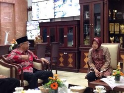 Ini Kata Risma Soal Banjir di Surabaya Barat