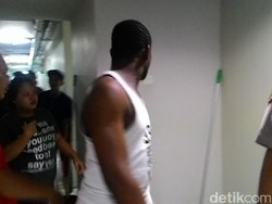 Ratusan Aparat Razia Apartemen Kalibata City, Penghuni Dites Urine