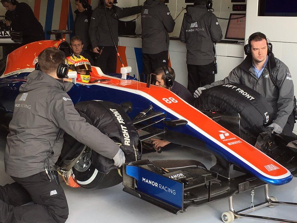 Manor Memang Belum Fokus ke Catatan Waktu, Ungkap Pembagian Program Rio & Wehrlein Manor Memang Belum Fokus ke Catatan Waktu, Ungkap Pembagian Program Rio & Wehrlein