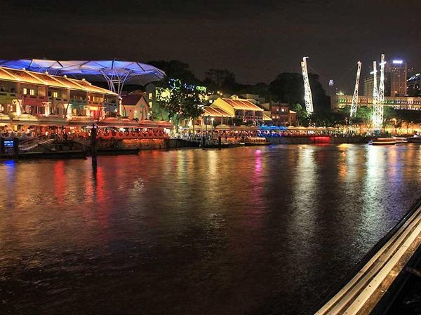 Foto: Sandiaga Uno, Clarke Quay dan Pasar Baru Jakarta